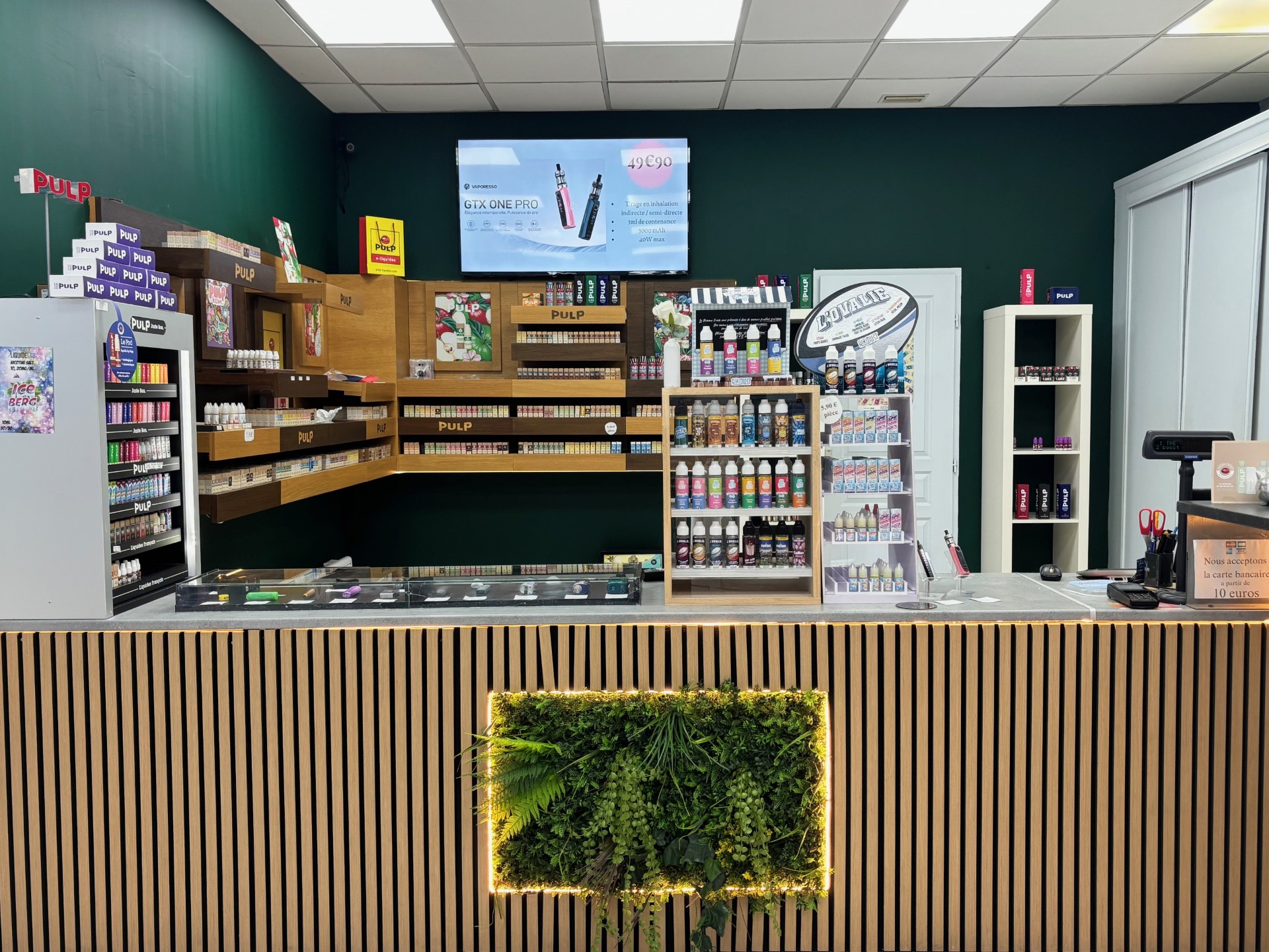 Rayon de e-liquides dans la boutique EASY SMOK